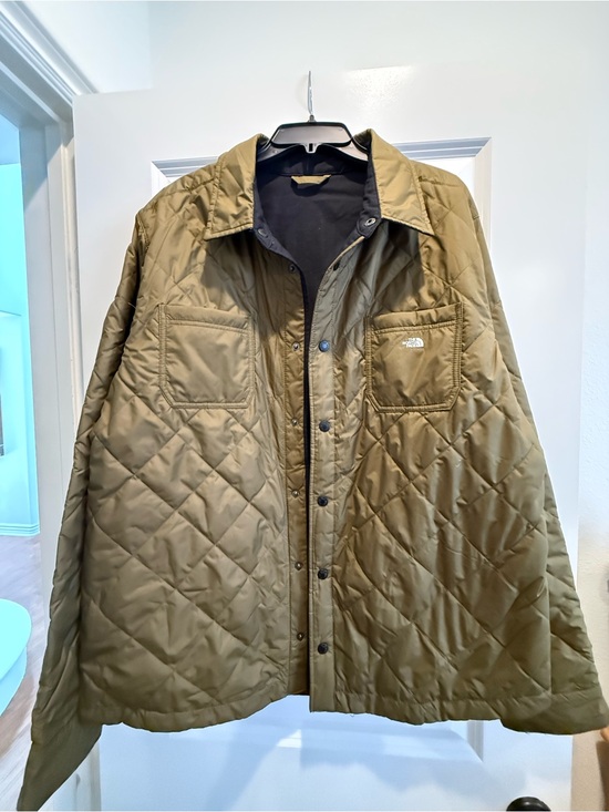 The North Face Other - The North Face Men's Reversible Quilted Jacket in Olive and Black size L
